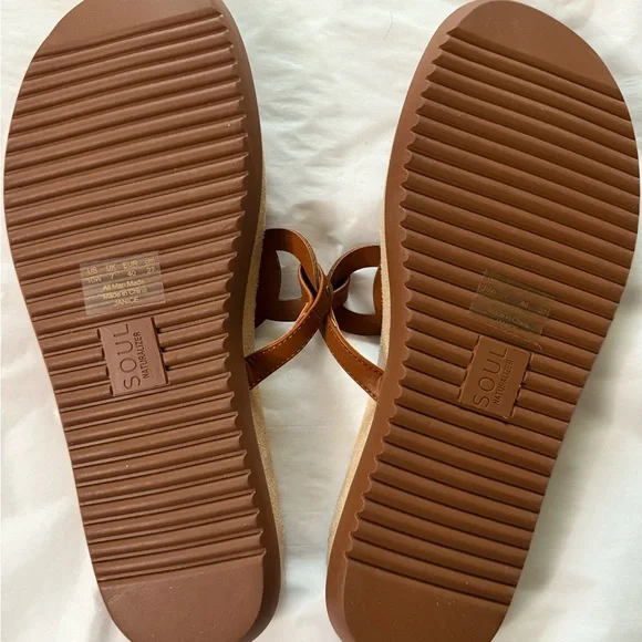 Naturalizer Brown Cutout Sandals - Picture 4 of 8